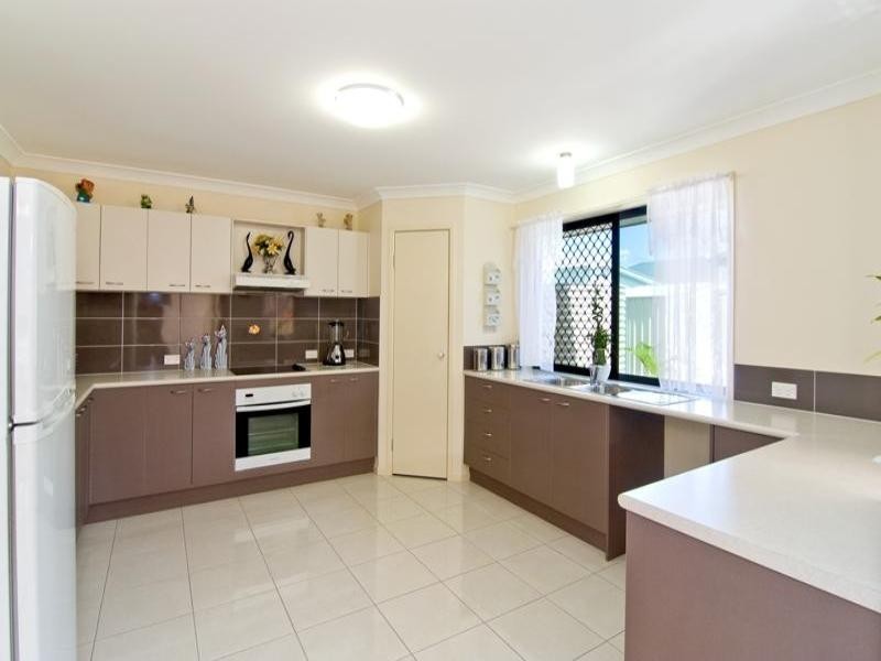 32 Alicia Circuit, Little Mountain QLD 4551