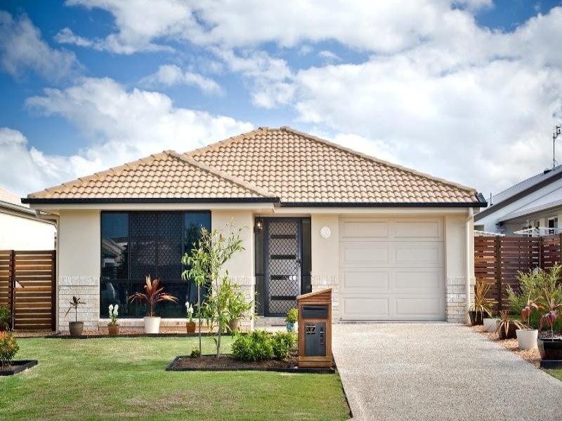 32 Alicia Circuit, Little Mountain QLD 4551