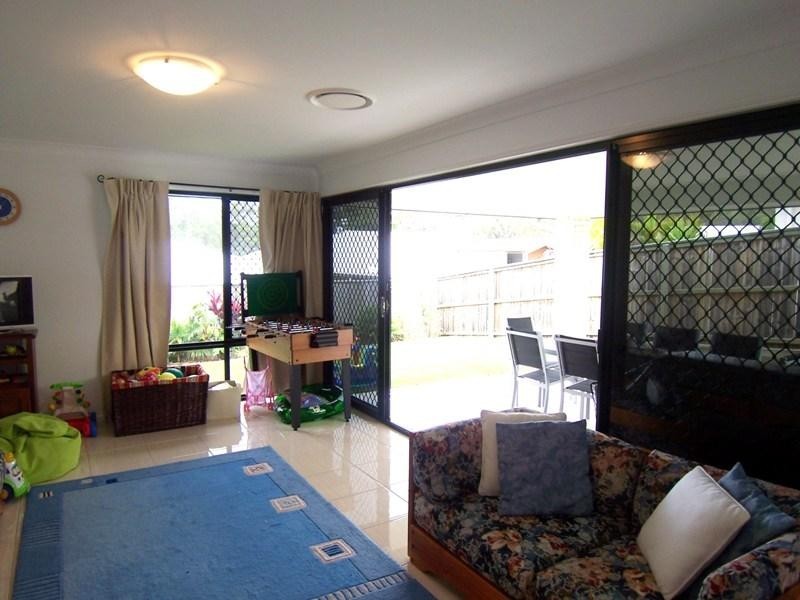 14 The Dales Crescent, Little Mountain QLD 4551