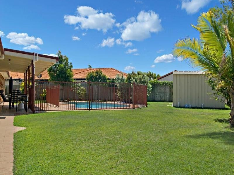 2 Redleaf Court, Currimundi QLD 4551