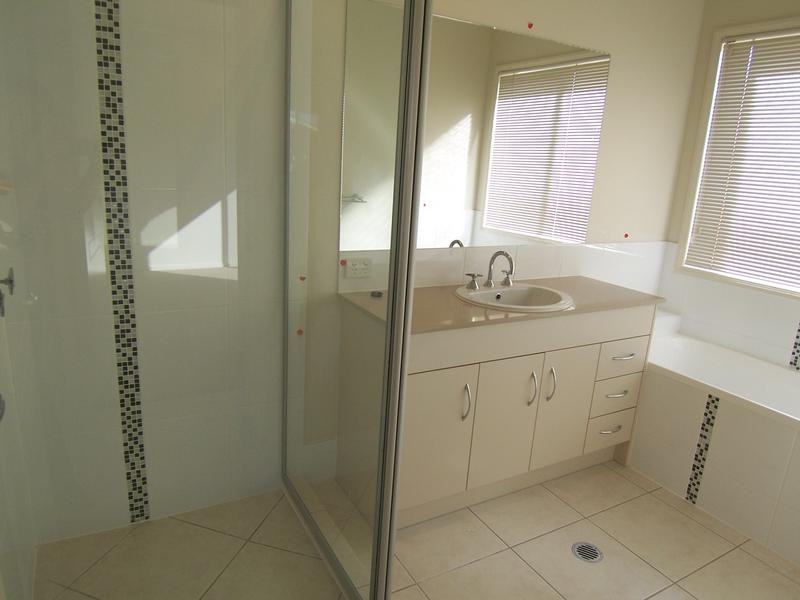 4 Cordyline Court, Meridan Plains QLD 4551