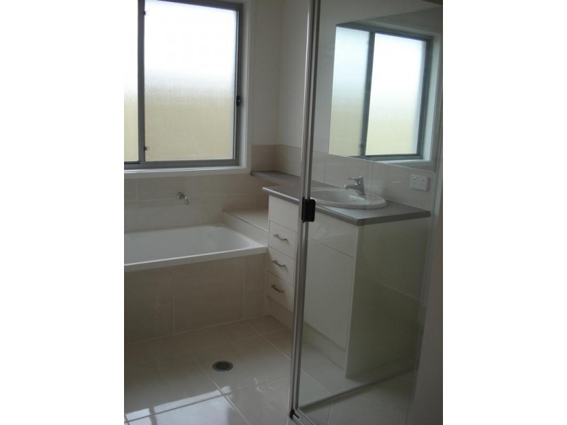 15 Elvena Circuit, Little Mountain QLD 4551