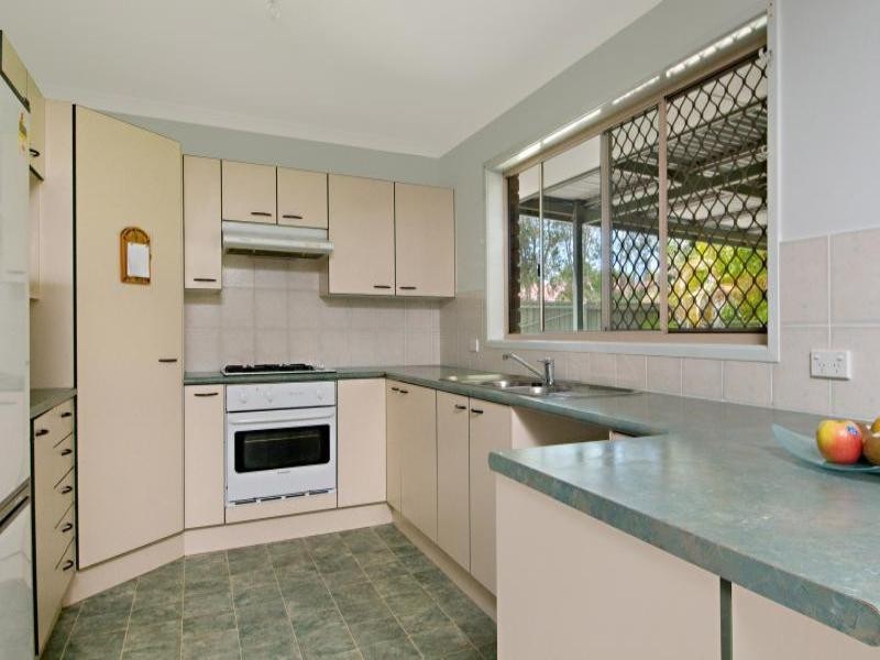 11 Avondale Place, Little Mountain QLD 4551