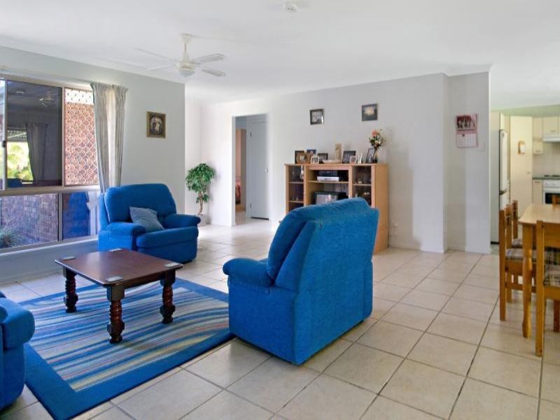 11 Avondale Place, Little Mountain QLD 4551