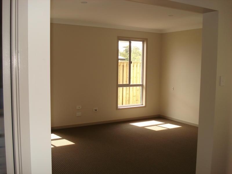 38 Elvena Circuit, Little Mountain QLD 4551