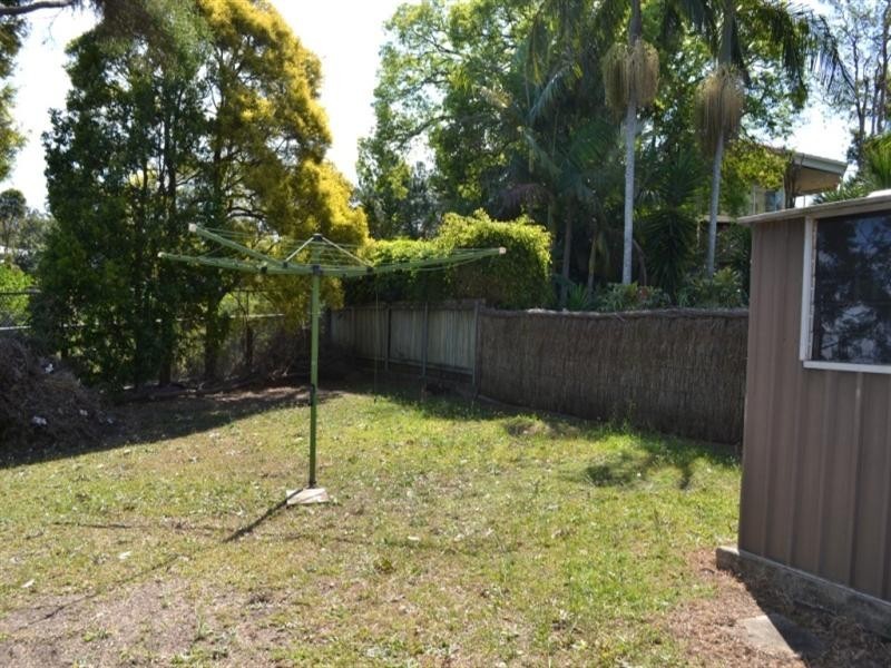 39 Oakley Street, Manly QLD 4179
