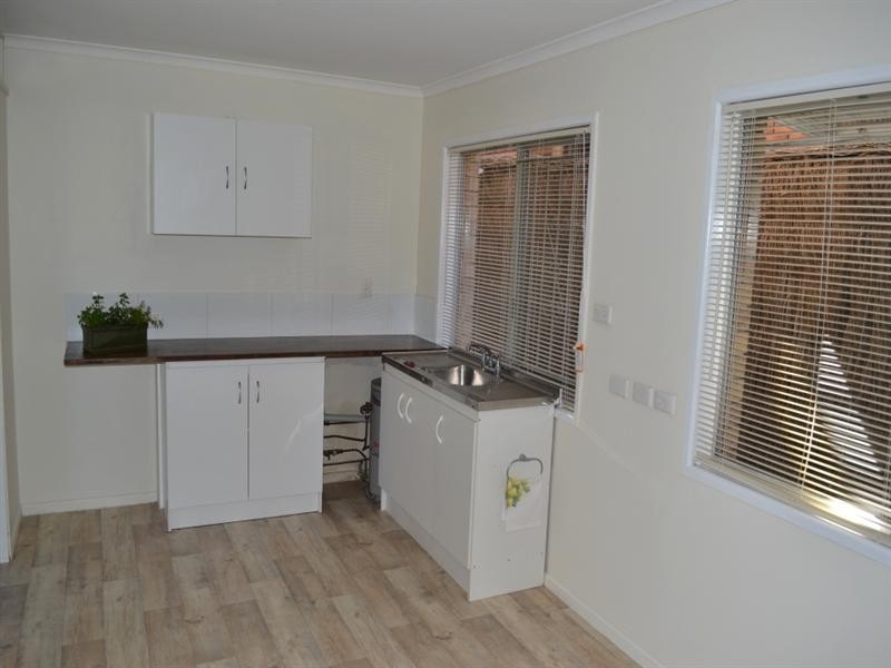 39 Oakley Street, Manly QLD 4179