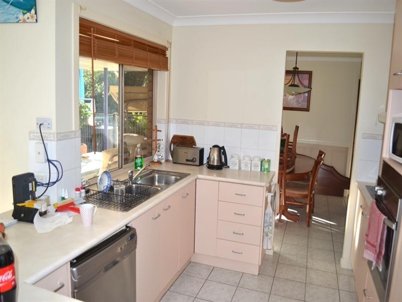 6 Hydrus Place, Wynnum QLD 4178