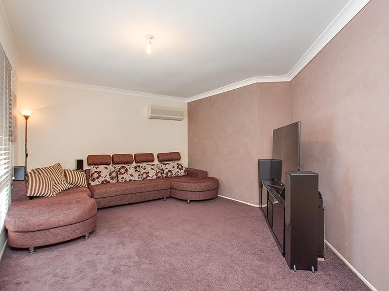 37 Macadamia Street, Wynnum West QLD 4178