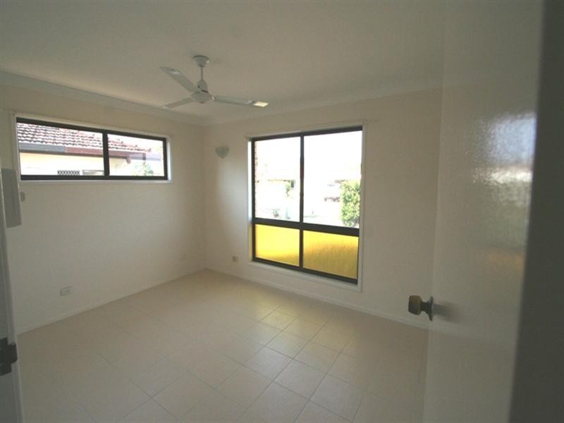 90 Gwynne Street, Wynnum West QLD 4178