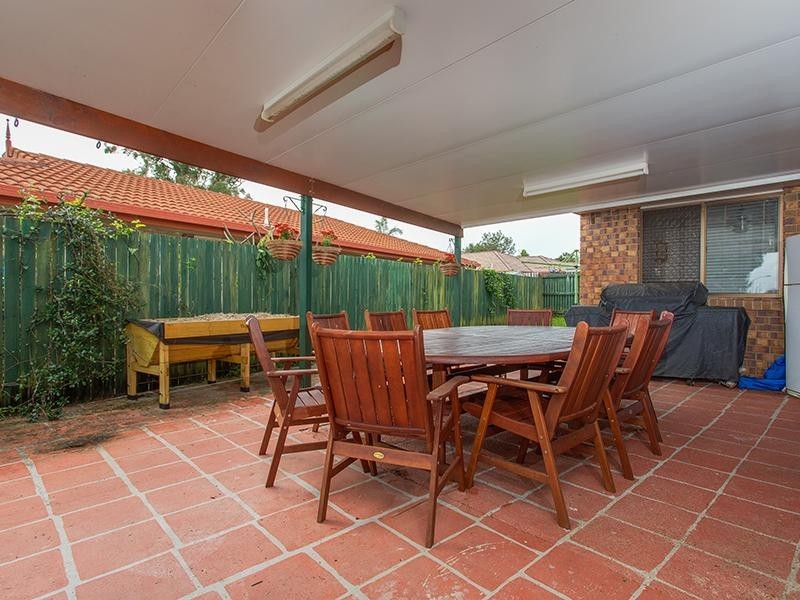 54 Amanda Street, Wynnum West QLD 4178
