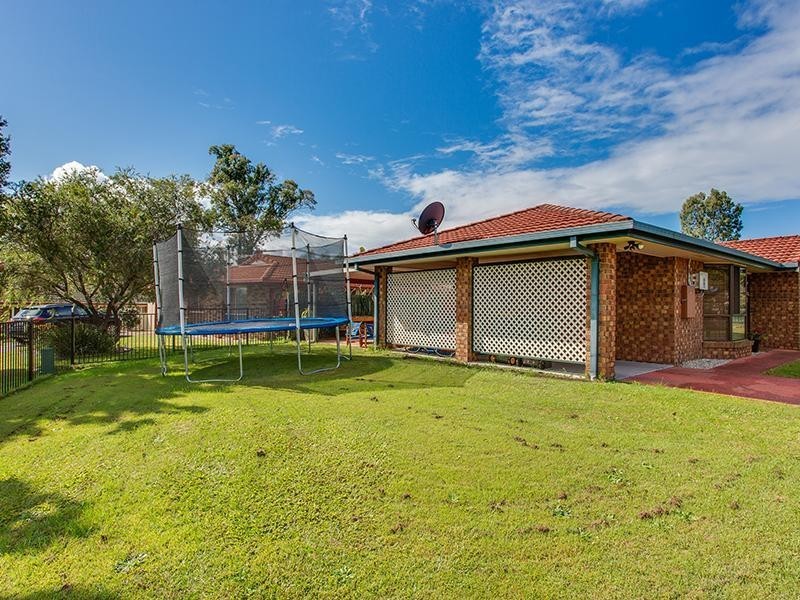 54 Amanda Street, Wynnum West QLD 4178