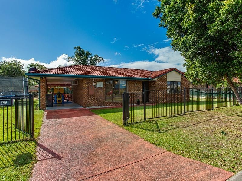 54 Amanda Street, Wynnum West QLD 4178
