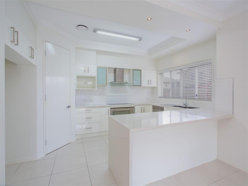 30 Bridgewater Place, Lota QLD 4179