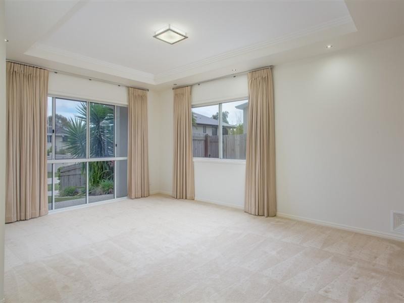 30 Bridgewater Place, Lota QLD 4179