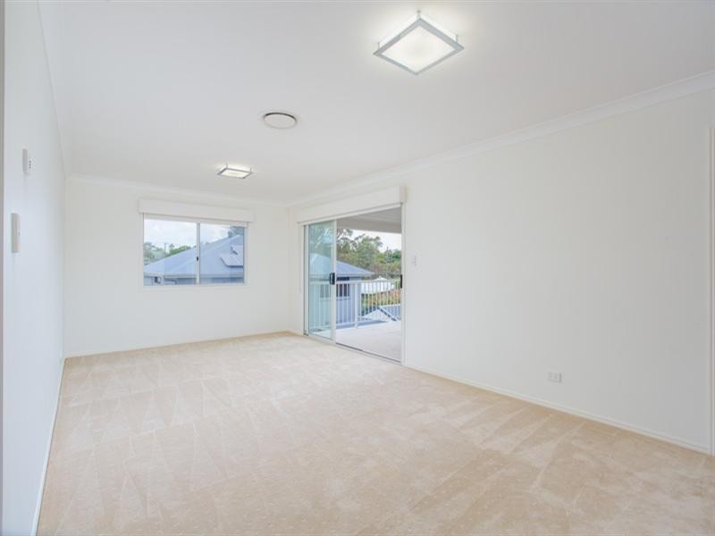 30 Bridgewater Place, Lota QLD 4179