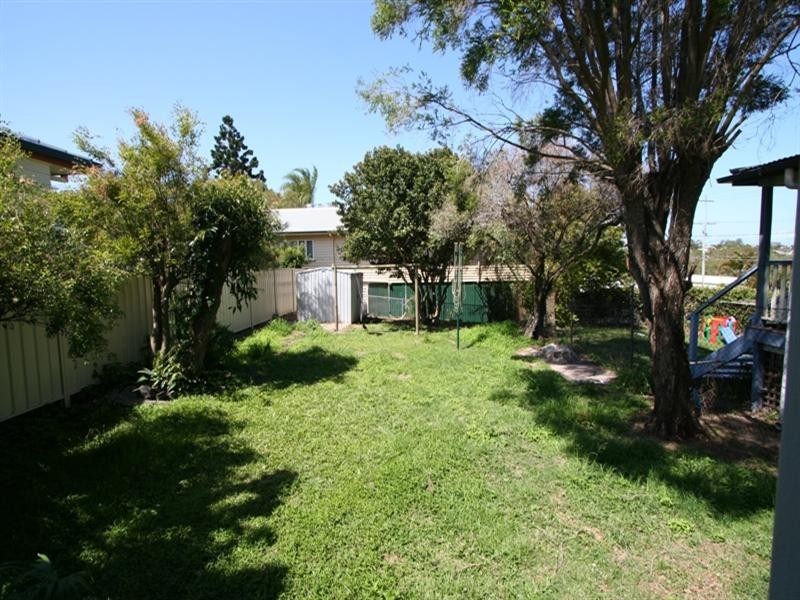 34 Whites Road, Manly West QLD 4179
