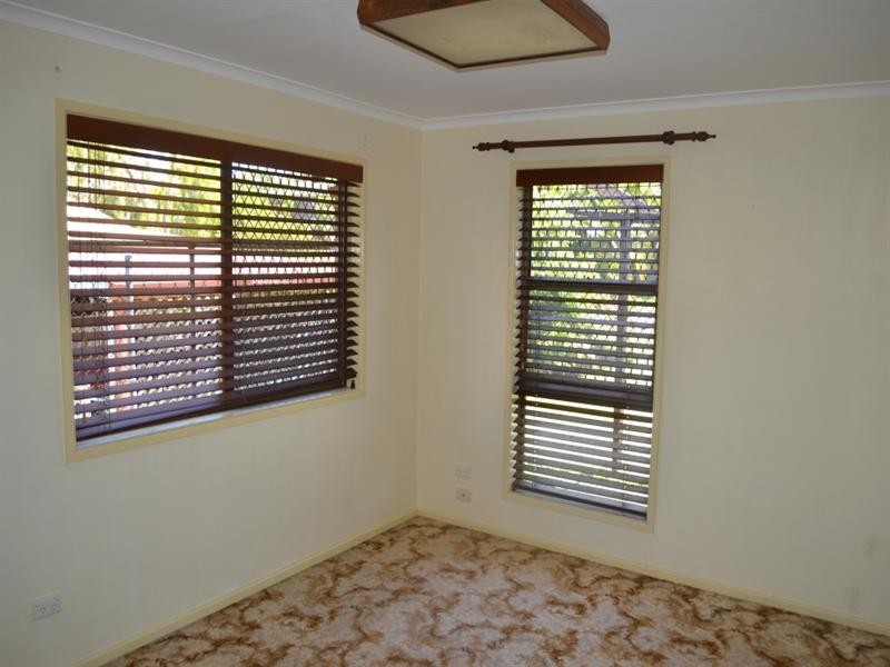 15 Victor Street, Birkdale QLD 4159