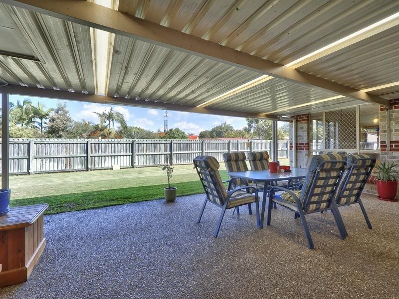 14 Miles Crescent, Manly West QLD 4179