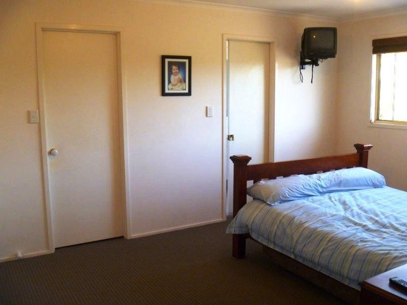 1 Benetti Close, Belmont QLD 4153