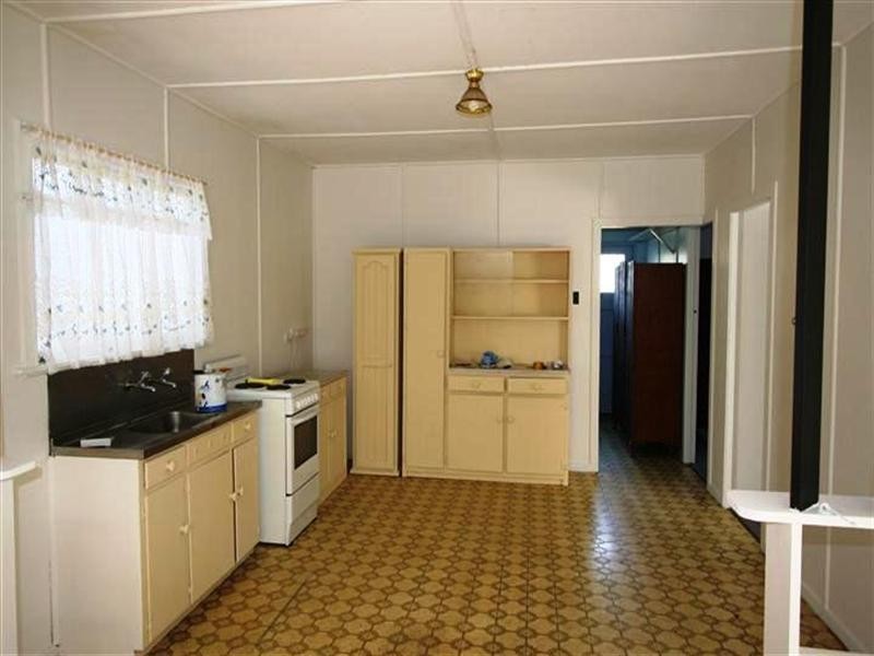 26 Orallo Street, Lota QLD 4179