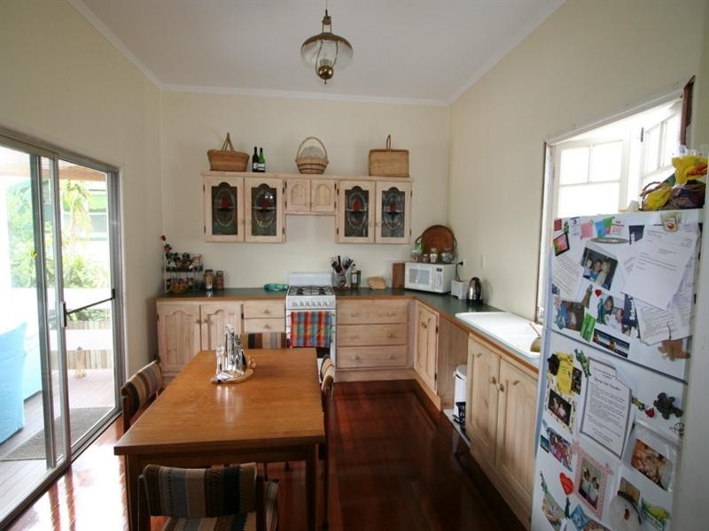 17 Coolana Street, Lota QLD 4179