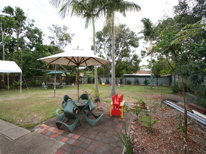 17 Coolana Street, Lota QLD 4179