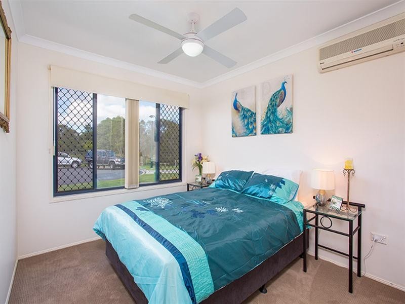 11 Westaway Place, Wynnum West QLD 4178