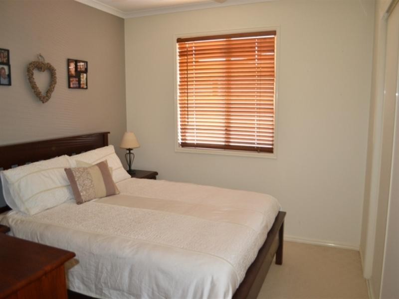 9/26 Yamboyna Street, Manly QLD 4179