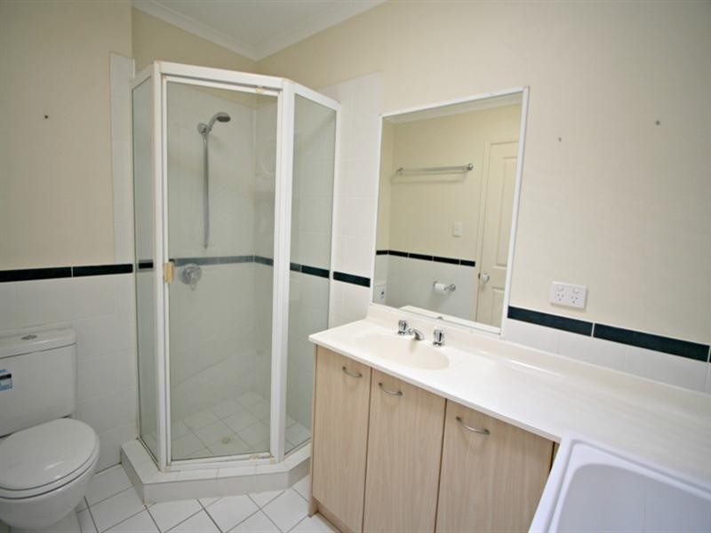 9/26 Yamboyna Street, Manly QLD 4179