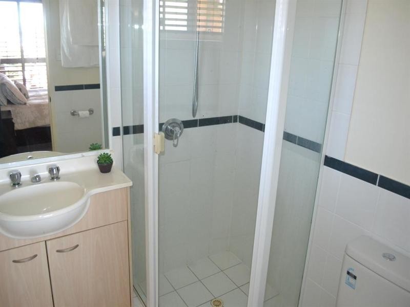 9/26 Yamboyna Street, Manly QLD 4179