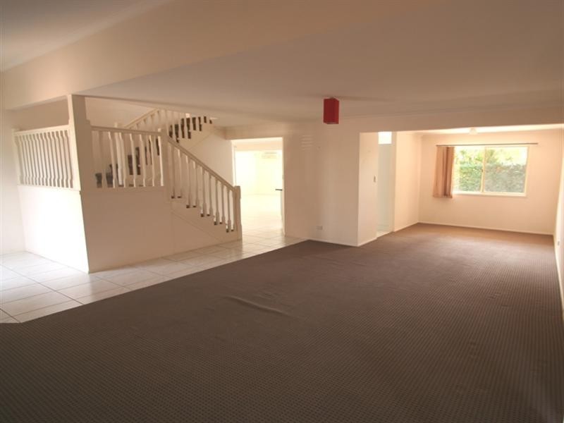 1 Benetti Close, Belmont QLD 4153