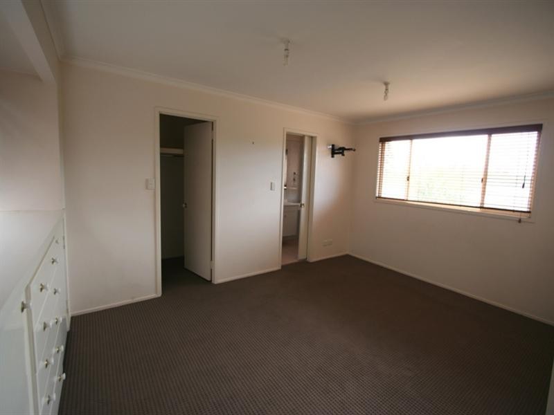 1 Benetti Close, Belmont QLD 4153