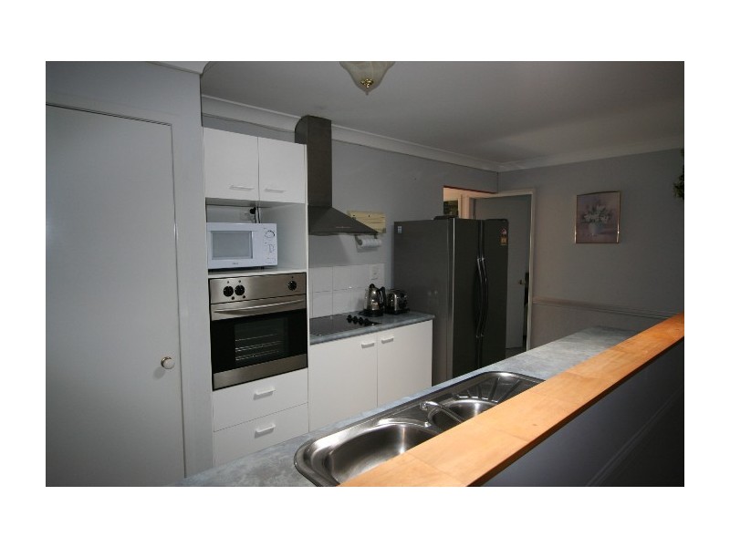 4 Templar Street, Wynnum West QLD 4178