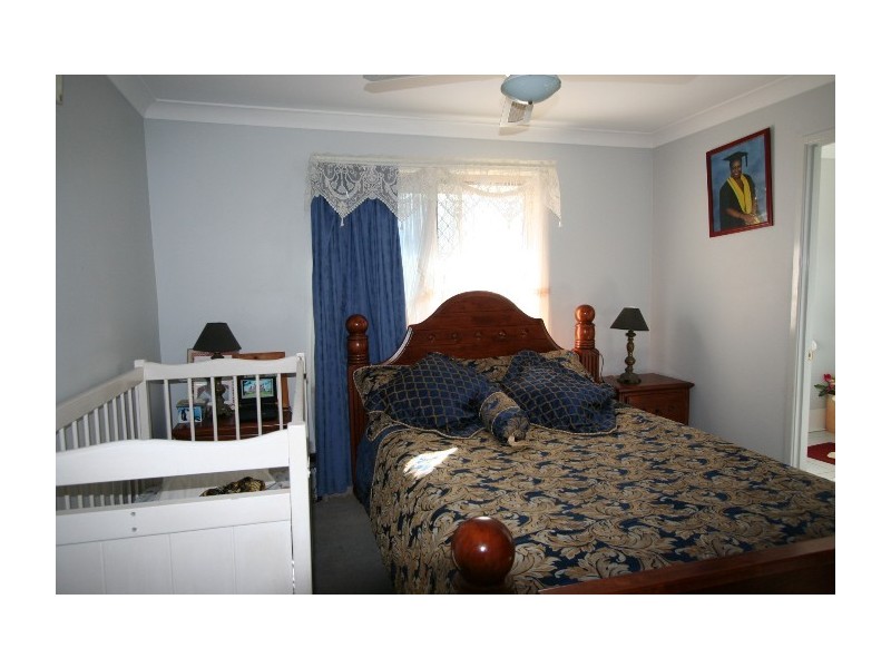 4 Templar Street, Wynnum West QLD 4178