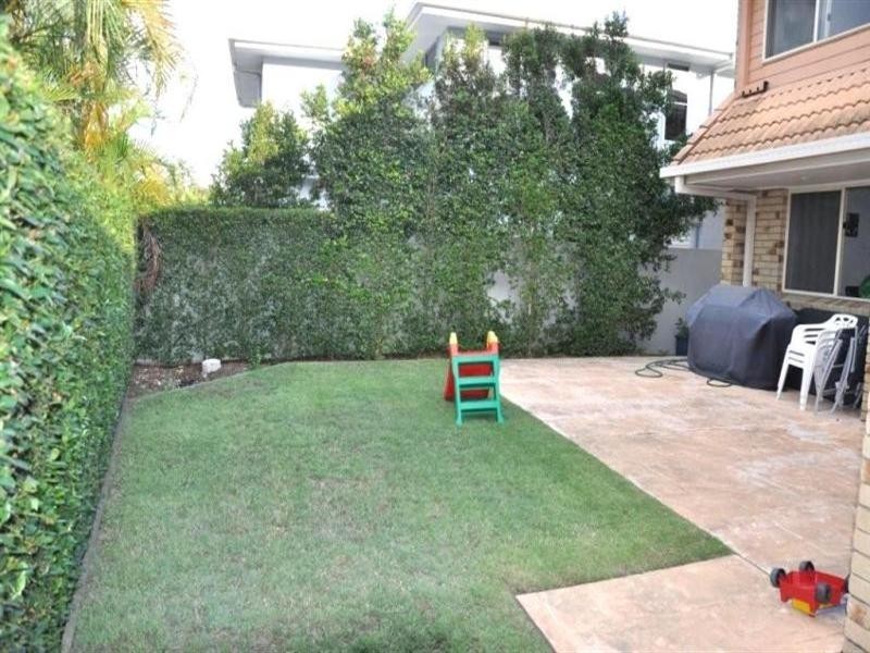 1 Benetti Close, Belmont QLD 4153