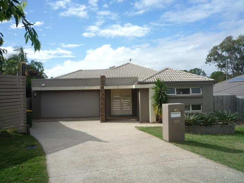 100 Rowland Avenue, Wakerley QLD 4154