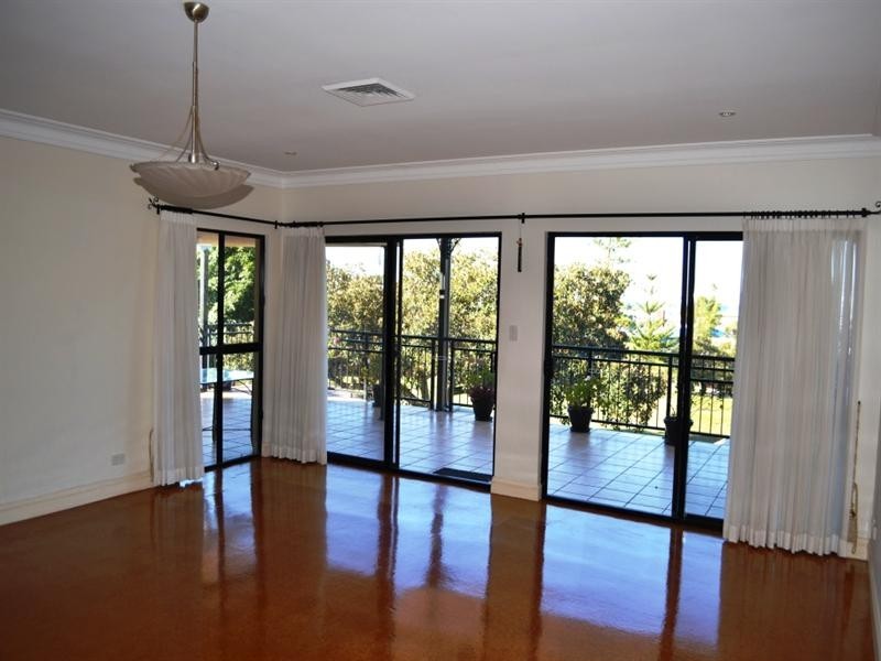 1/457 Esplanade, Manly QLD 4179