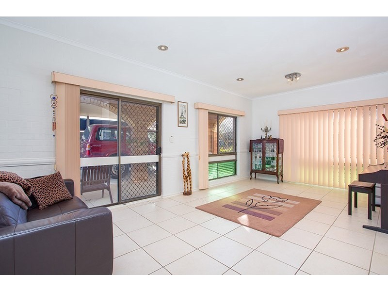 3 Sloop Street, Manly West QLD 4179