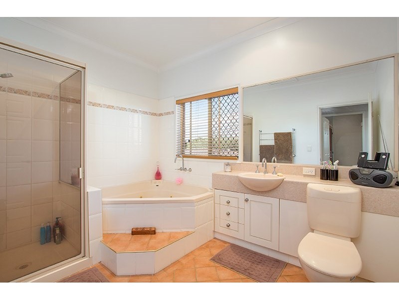 3 Sloop Street, Manly West QLD 4179