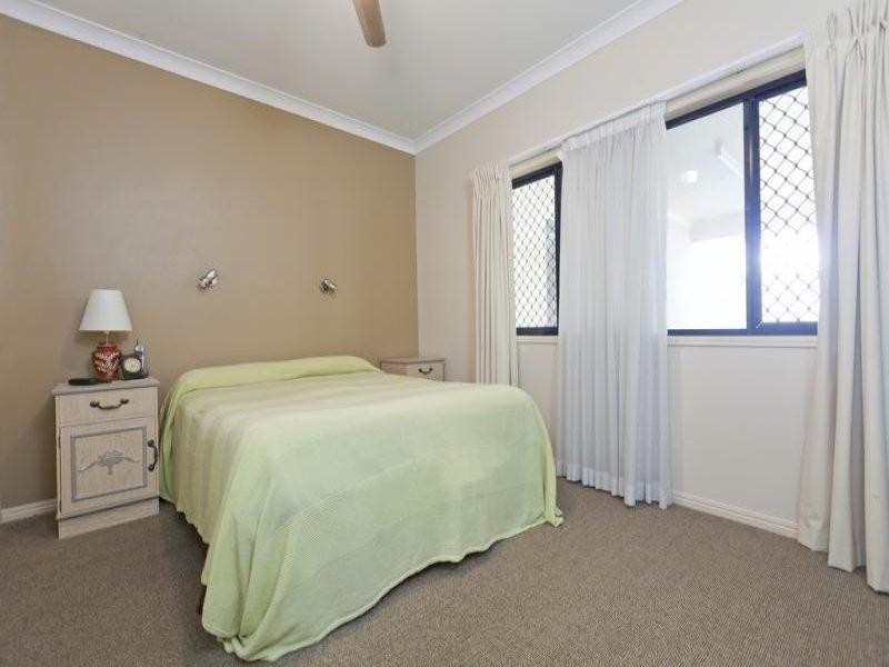 24 Fennessy Close, Wakerley QLD 4154