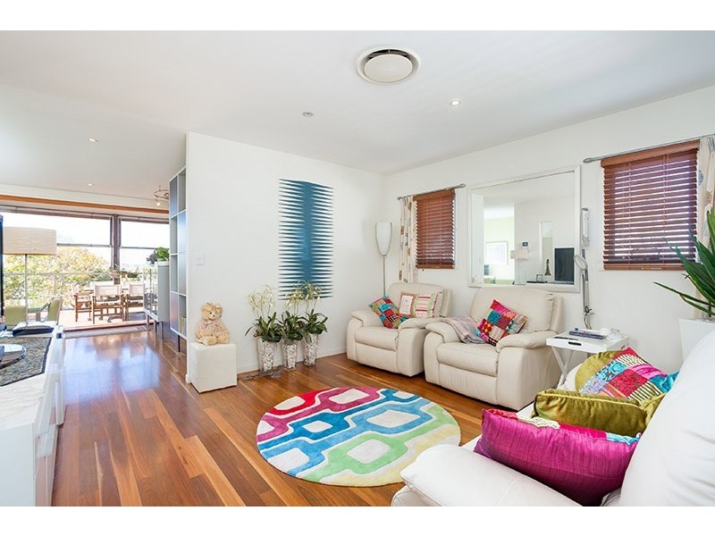 61 Wynnum North Road, Wynnum QLD 4178