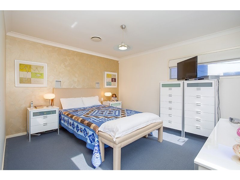 61 Wynnum North Road, Wynnum QLD 4178