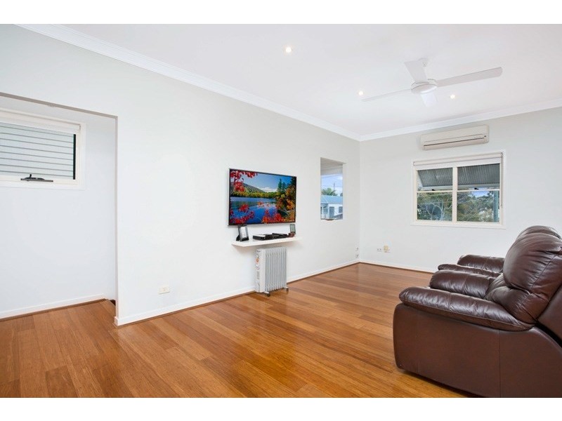 28 Pansy Street, Wynnum QLD 4178