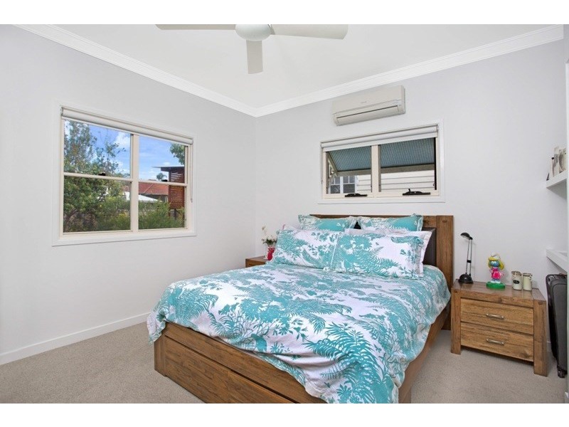 28 Pansy Street, Wynnum QLD 4178
