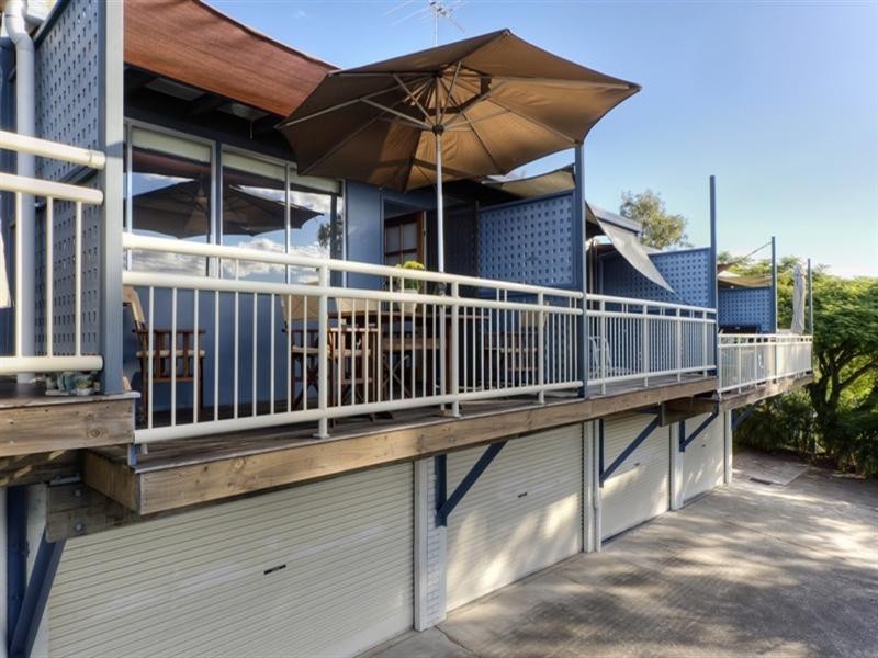 4/11 Arnold Street, Manly QLD 4179