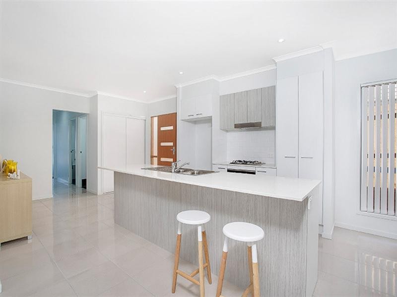 31 Coralie Avenue, Wynnum West QLD 4178