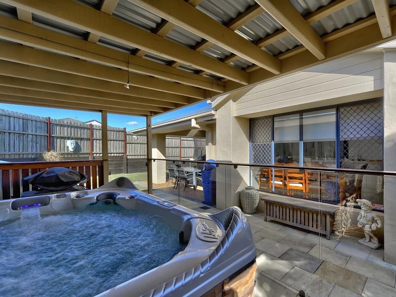 56 Williams Street, Wakerley QLD 4154