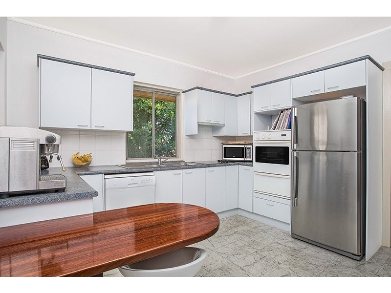 33 Melville Terrace, Wynnum QLD 4178