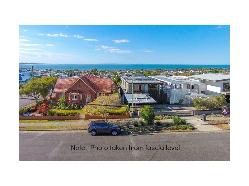 33 Melville Terrace, Wynnum QLD 4178